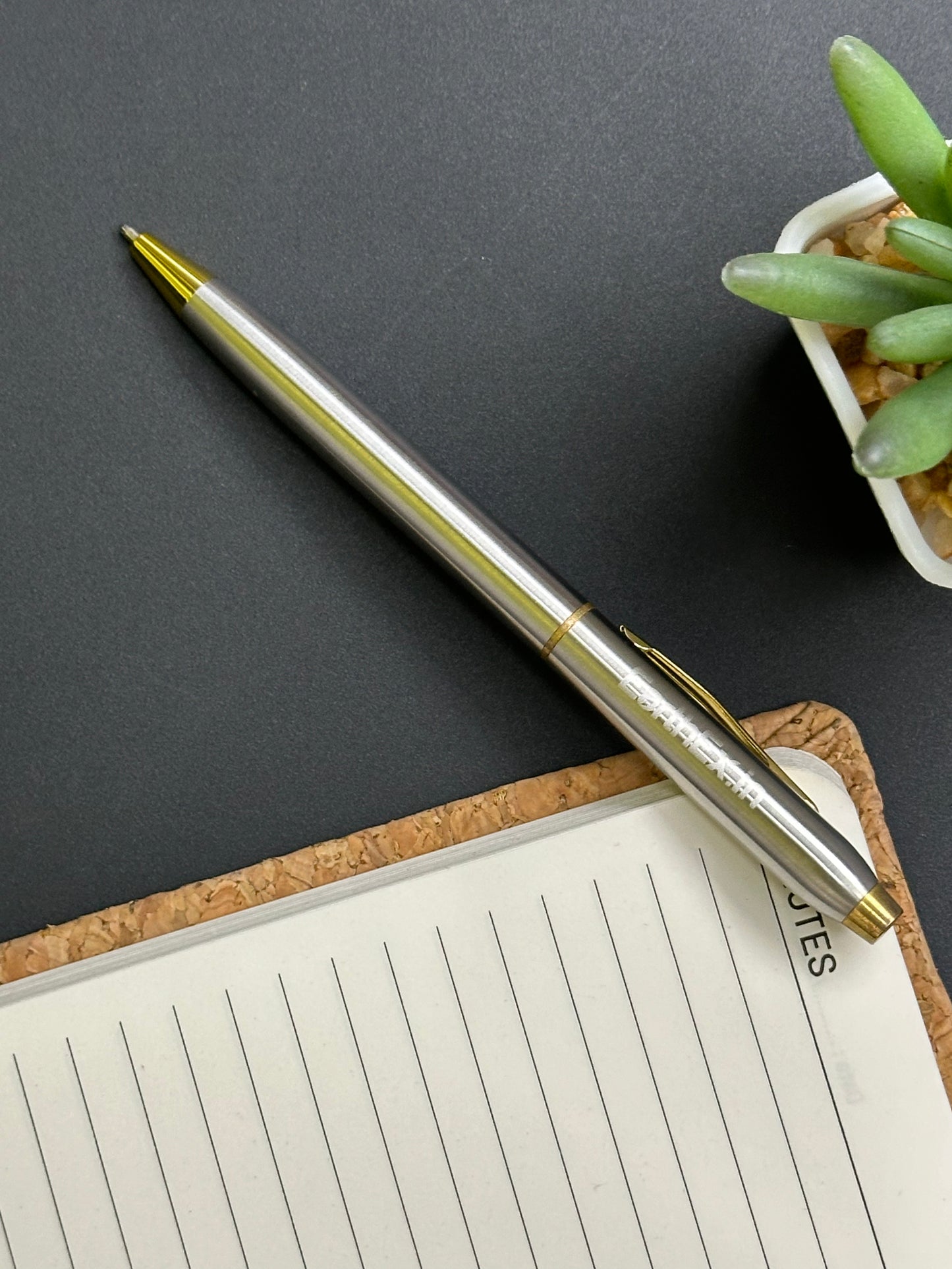 Mercury silver rotating pen