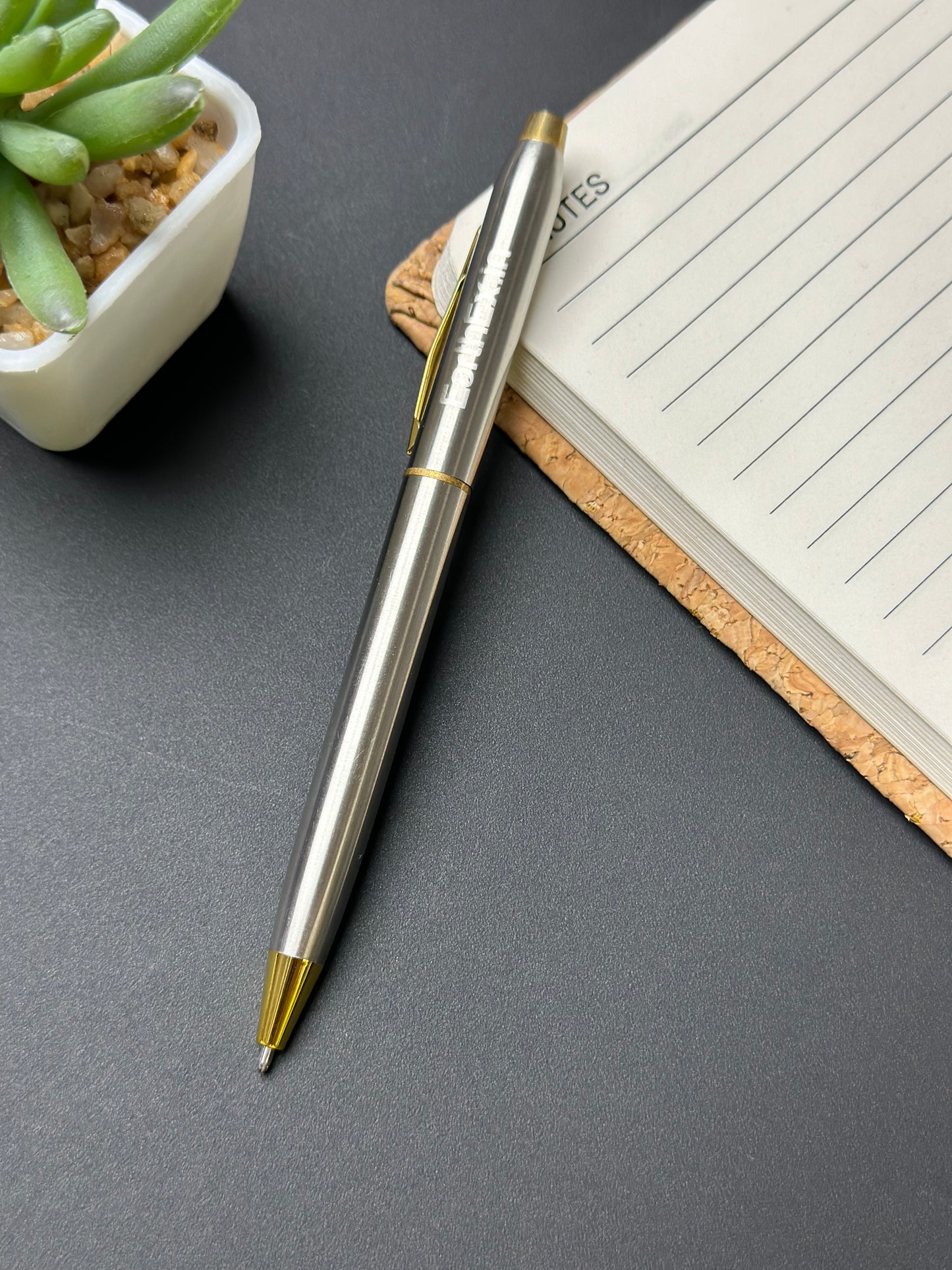 Mercury silver rotating pen